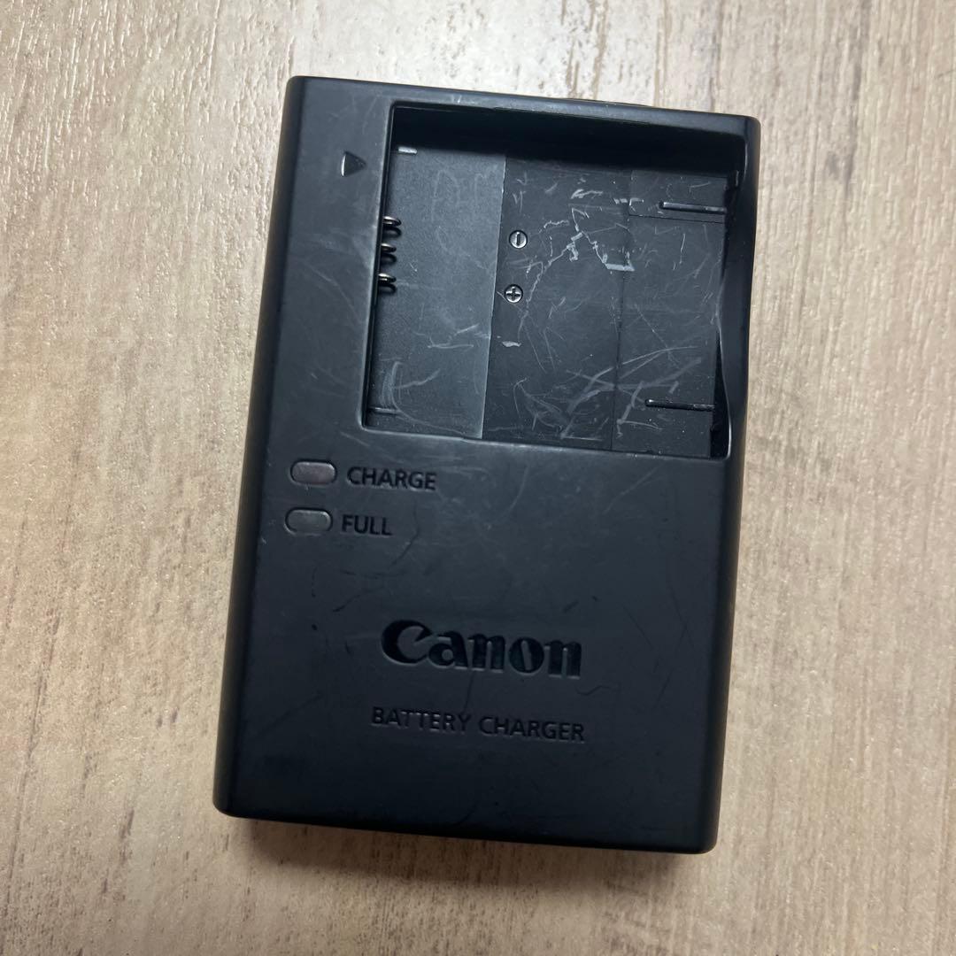 【動作確認済】Canon IXY 200 コンパクトデジタルカメラ　シルバー