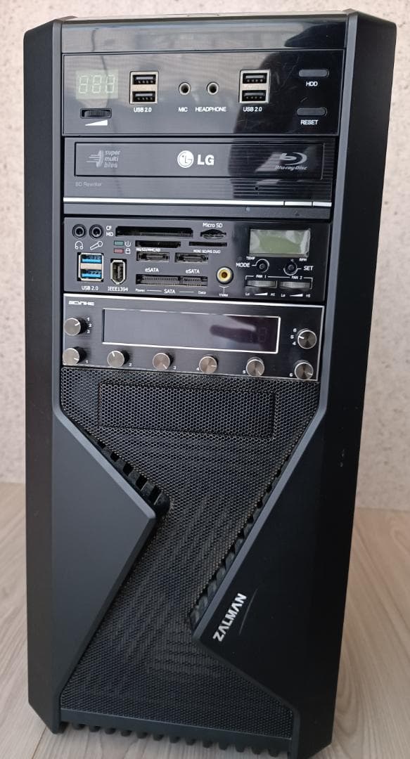 【ファン7基強力空冷】自作ゲーミングPC 【i7、GTX960、RAM64GB】