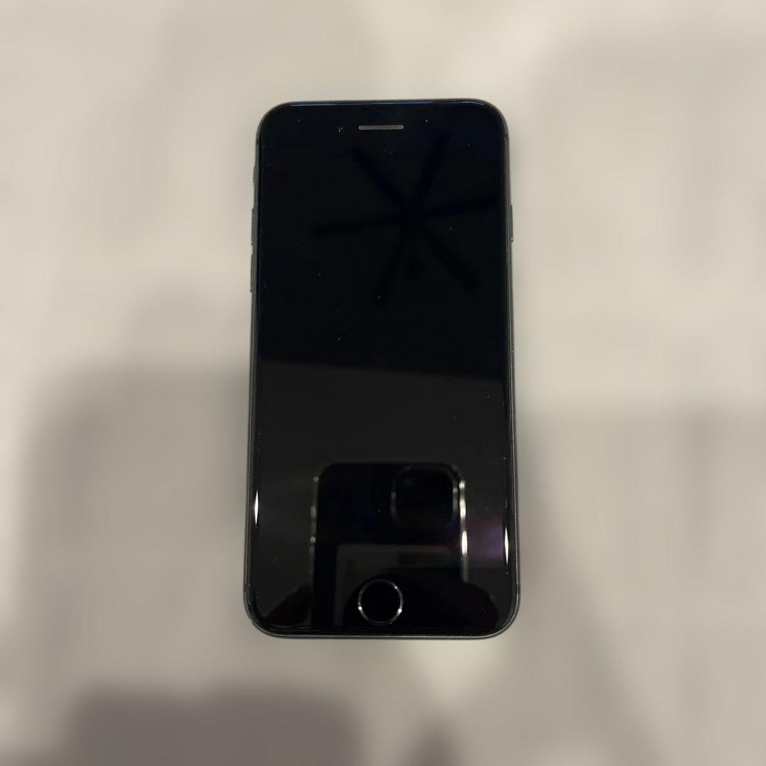 ブラック iPhone スマートフォン本体