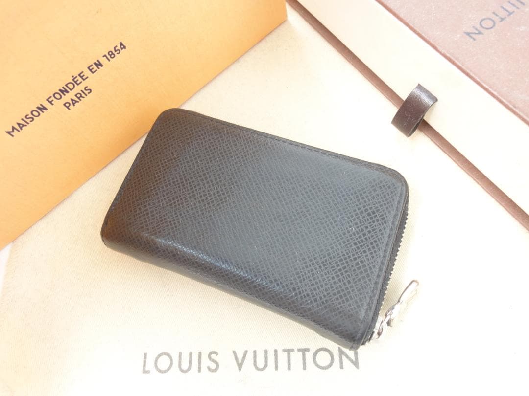 超美品☆希少☆ヴィトン タイガ ケース【ジッピー・パース】A41