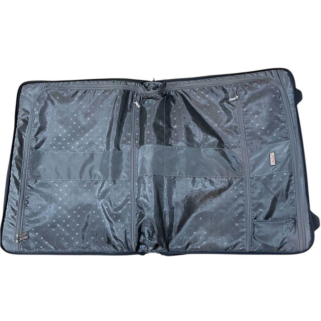 希少　トゥミ　キャリー バッグ　22030D4 ガーメント キャスター付き