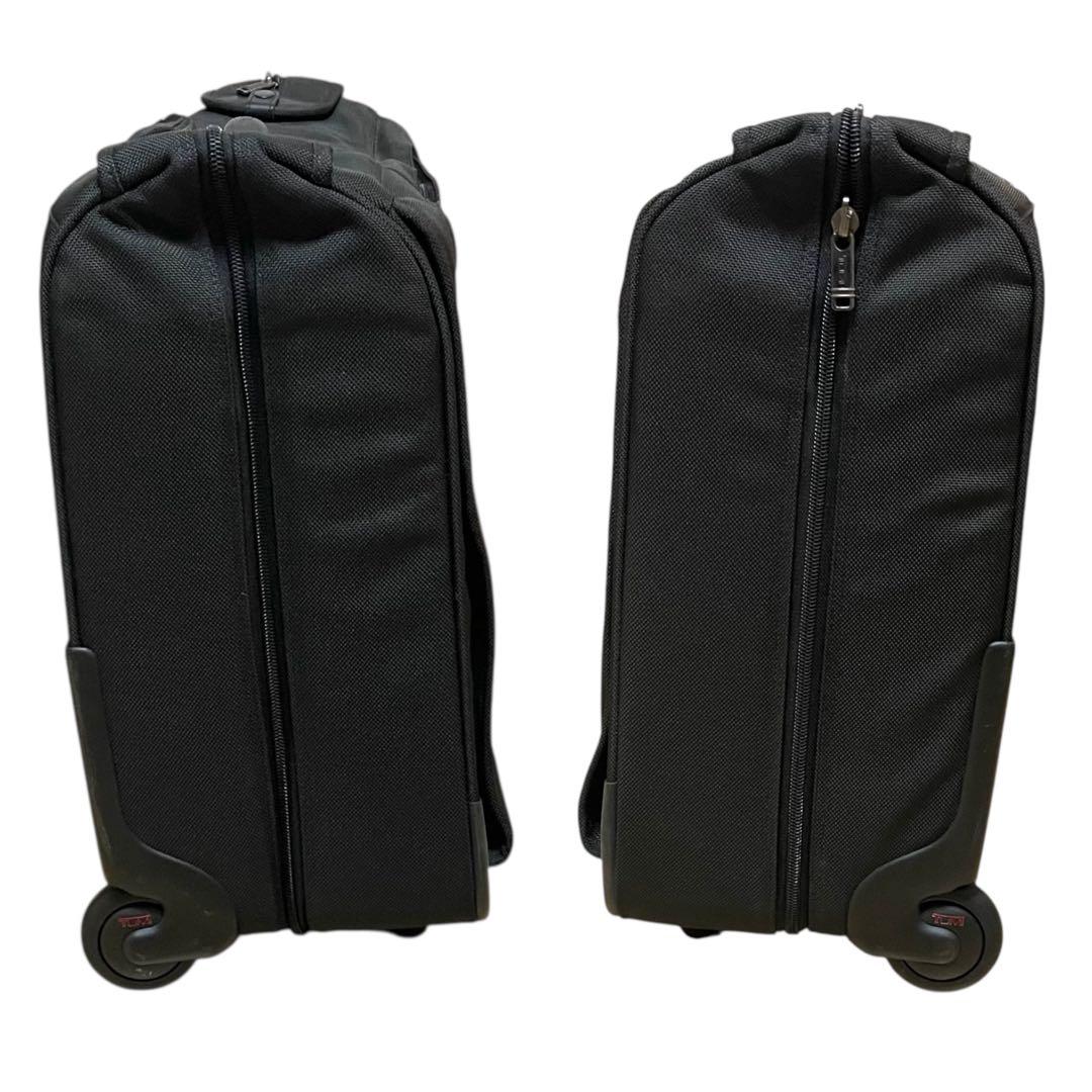 希少　トゥミ　キャリー バッグ　22030D4 ガーメント キャスター付き