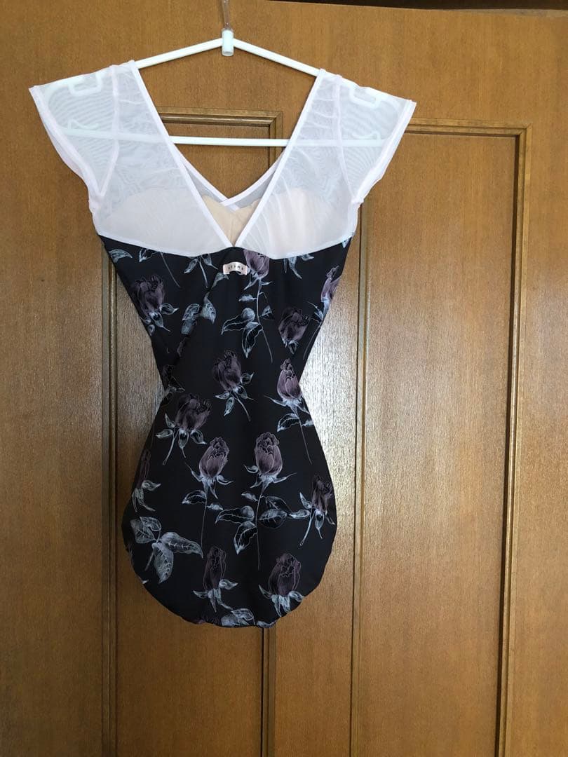 stinaスティナレオタードMサイズ