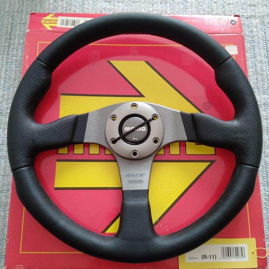 MOMO RACE D35 ステアリング 本体 取り付け用ハブ付き