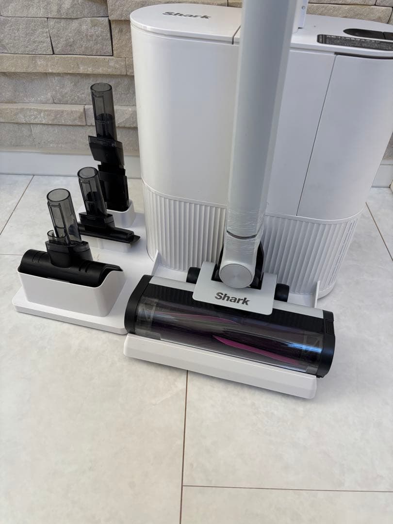 【美品】Shark LC351JWH ミスティックホワイト シャーク