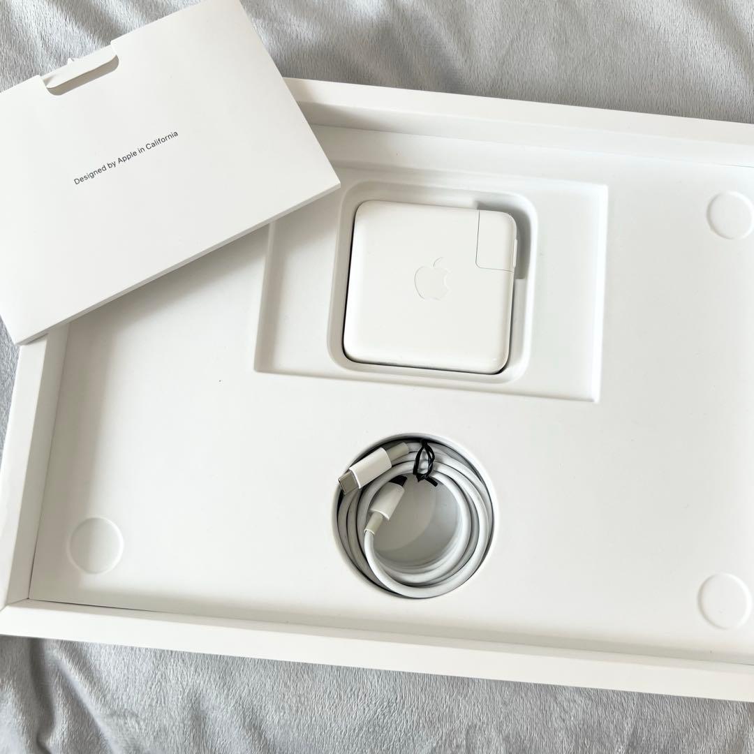 MacBook Pro 13インチ　M1 16GB 216GB