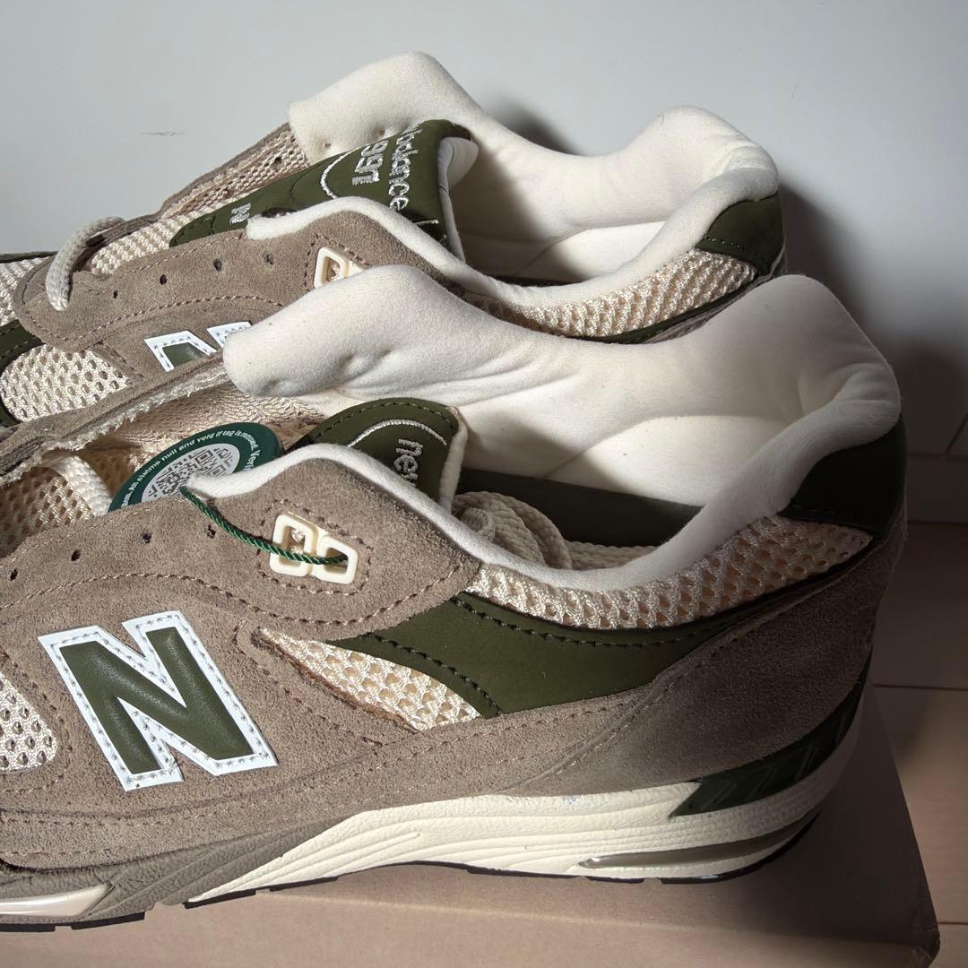 新品未使用　M991CRS NB×エメレオンドレ　26.5