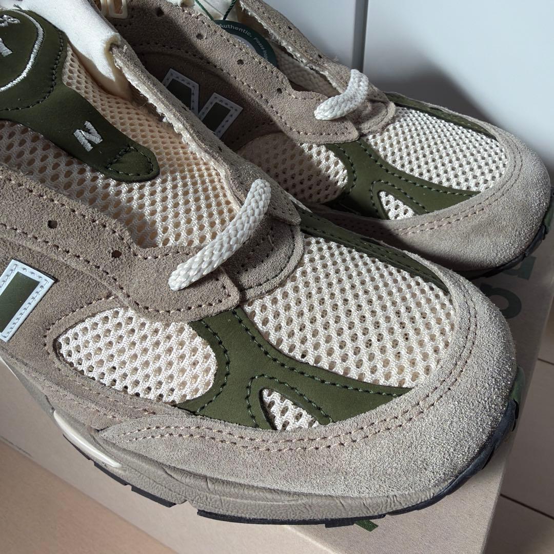 新品未使用　M991CRS NB×エメレオンドレ　26.5