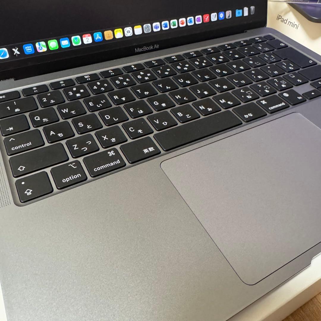 美品 M1 MacBook Air 256GB メモリ8GB