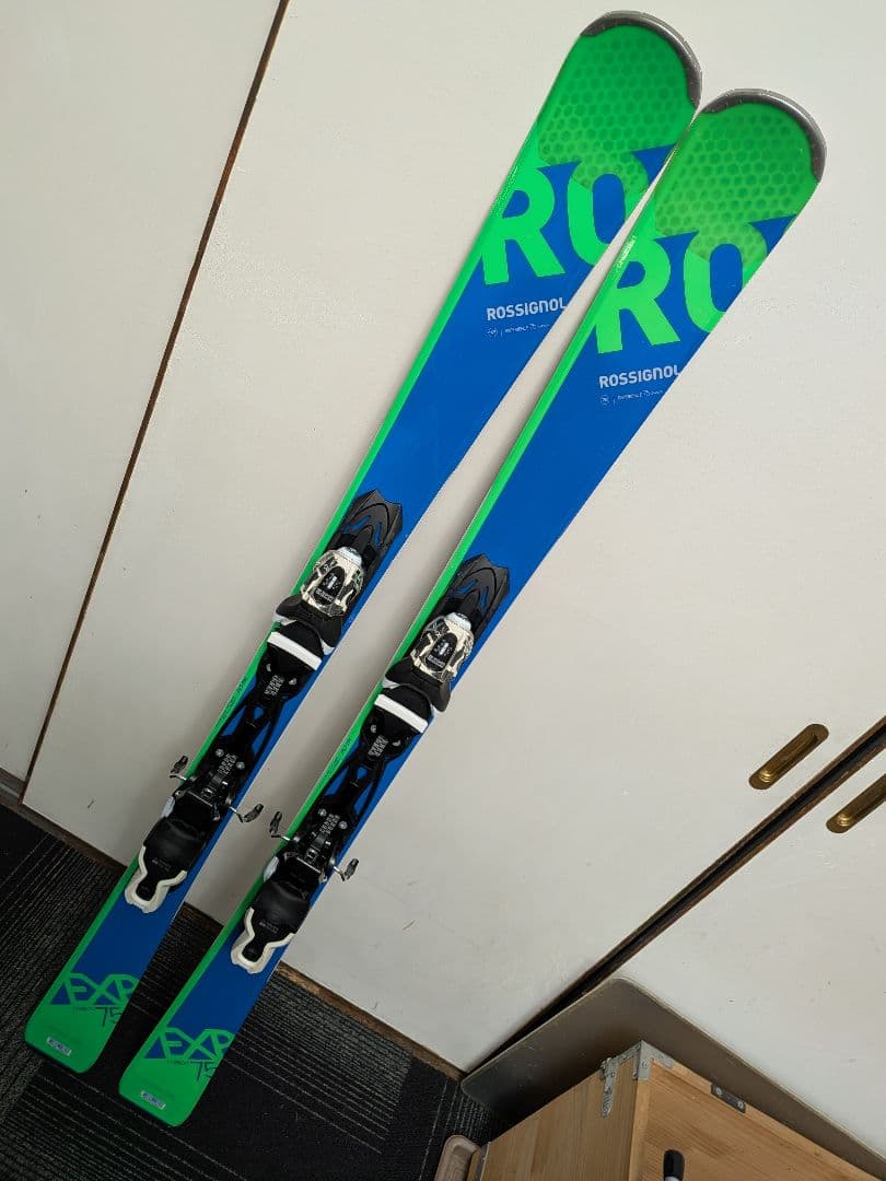 再値下げ ROSSIGNOL スキー板 144cm　ショートスキー