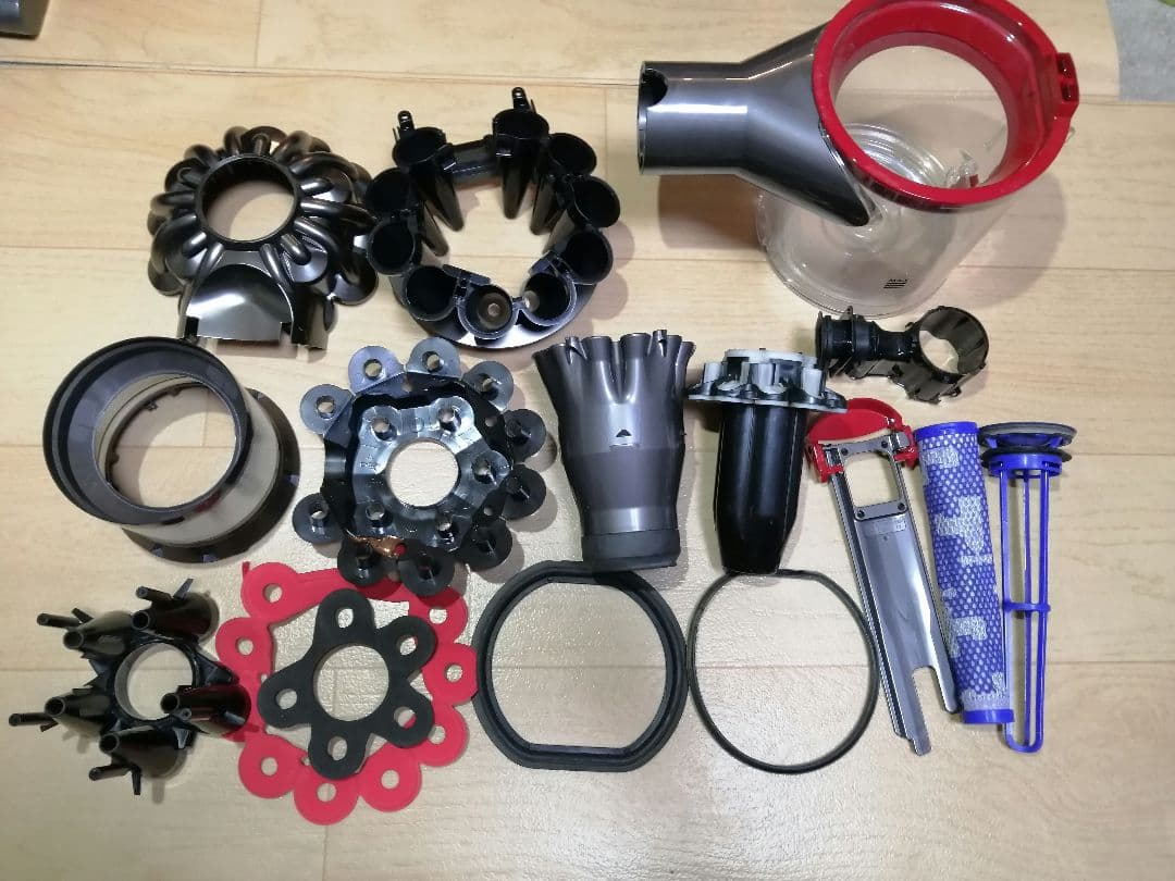 展示品 分解清掃済み ダイソン V8 SV10 後期本体