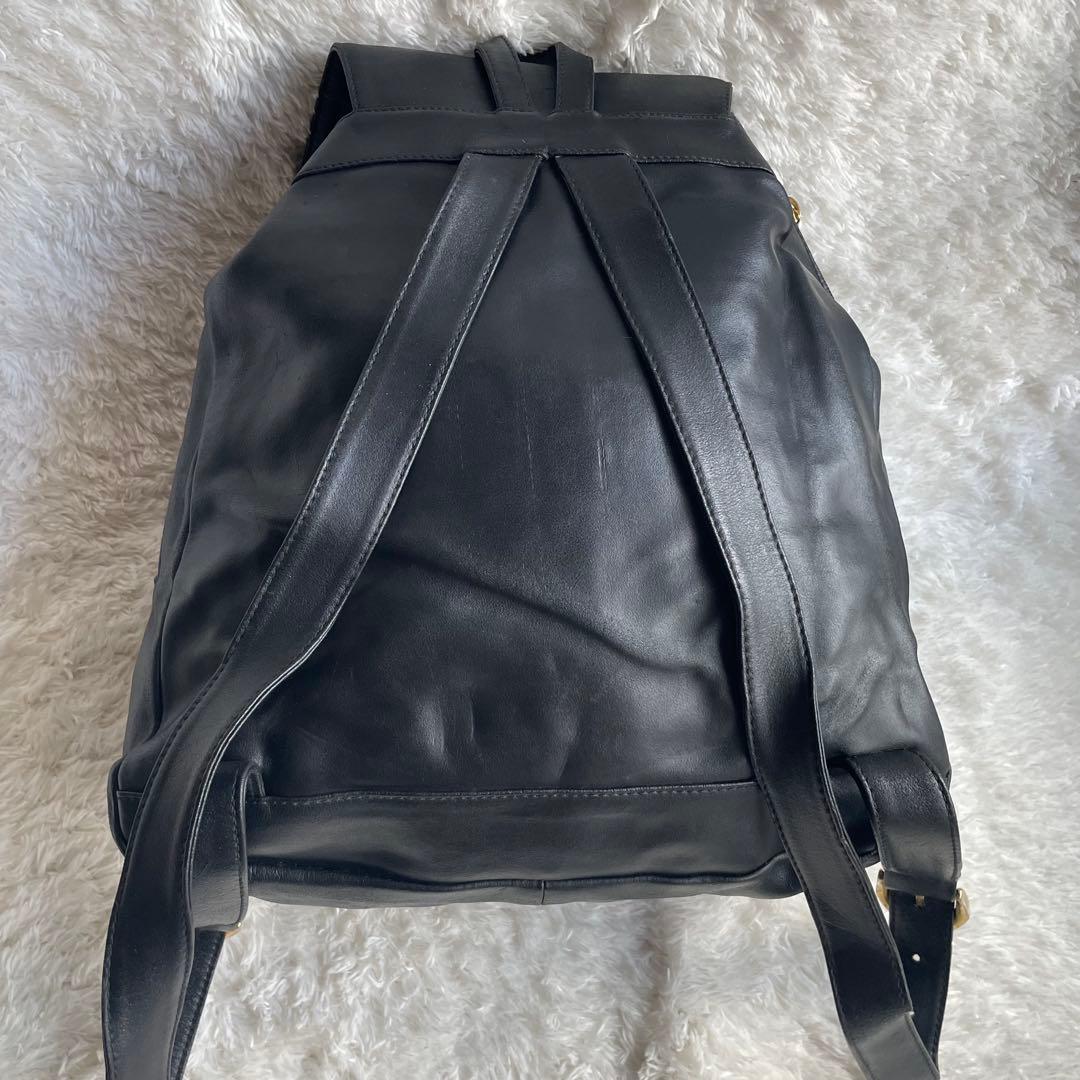 希少✨ジャンニヴェルサーチ リュック オールレザー メデューサ 巾着型 ブラック