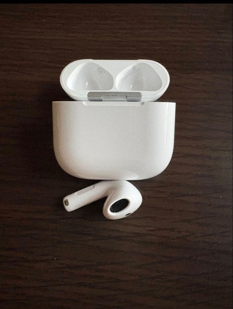 【時悦様用】Apple Airpods 第4世代　ANC有　右本体とケースのみ