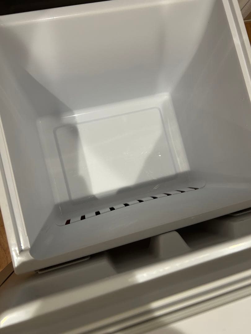 【送料込】ハイセンス2ドア冷凍冷蔵庫 HR-G13B-W134L 取説•保証書付