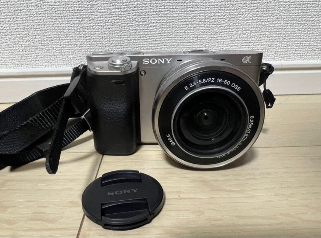 SONY α6000 ミラーレス一眼 本体＋付属品【再出品】