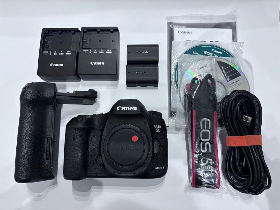 Canon EOS 5D Mark III ボディ バッテリーグリップ