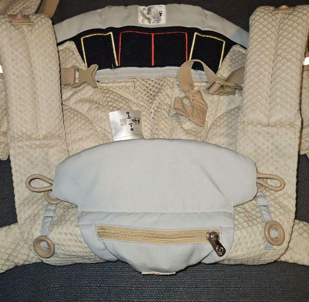 エルゴ　抱っこ紐　オムニブリーズ　人気色　極美品　新生児から４歳ごろまで