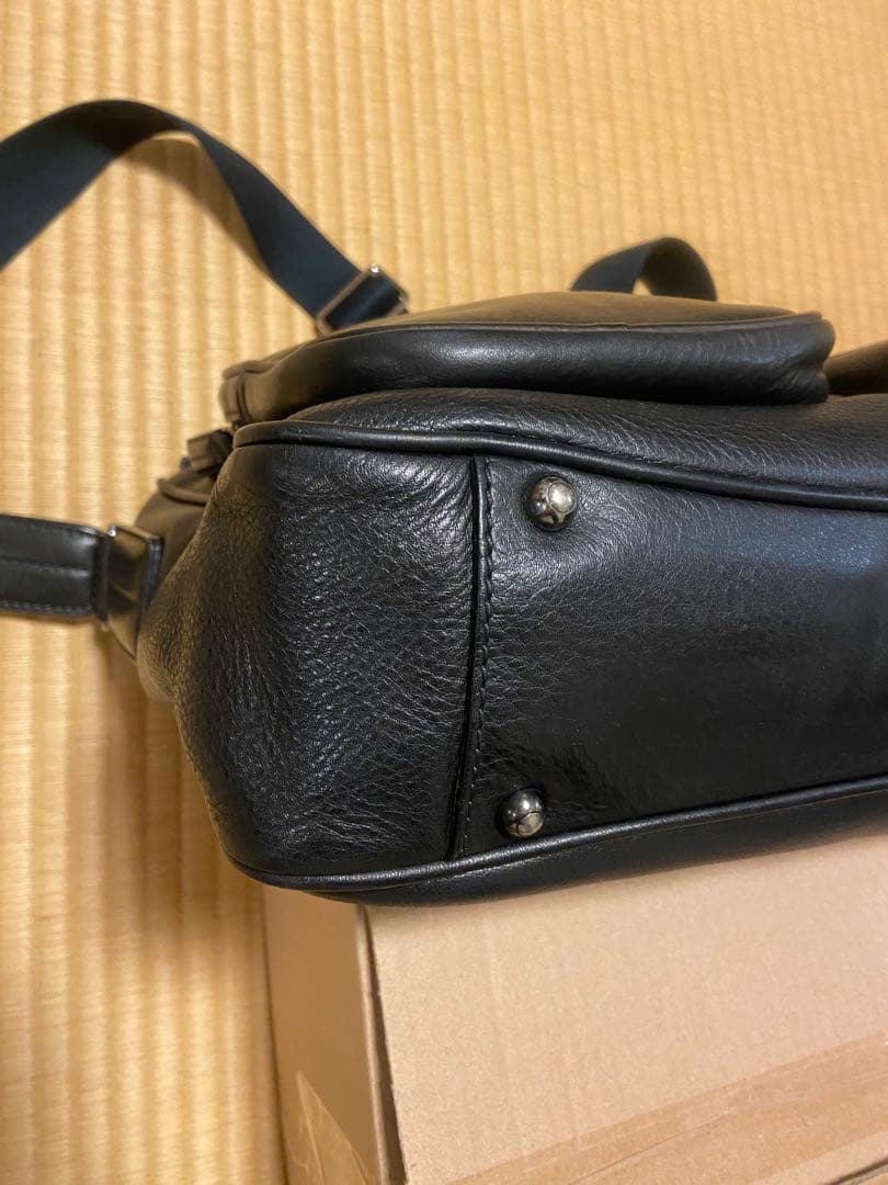 トッズ　TOD’Sショルダーバッグ　ブラック