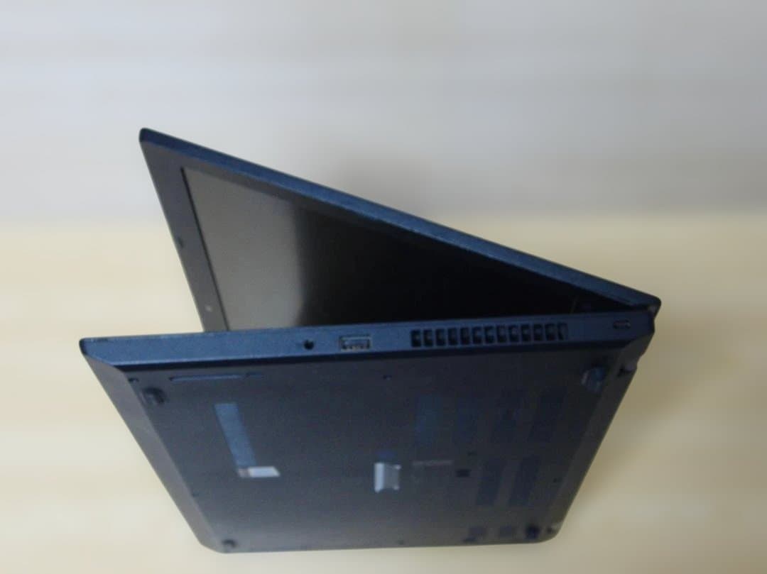 ノートPC Lenovo L590 i5-8265U, 8GB