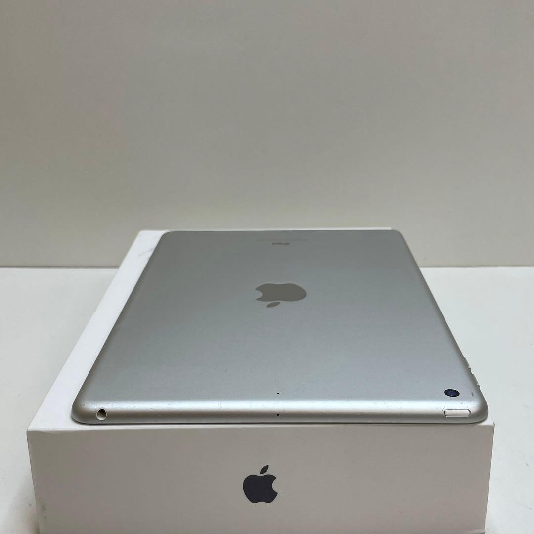 iPad 第5世代 32GB Wi-Fi 82%