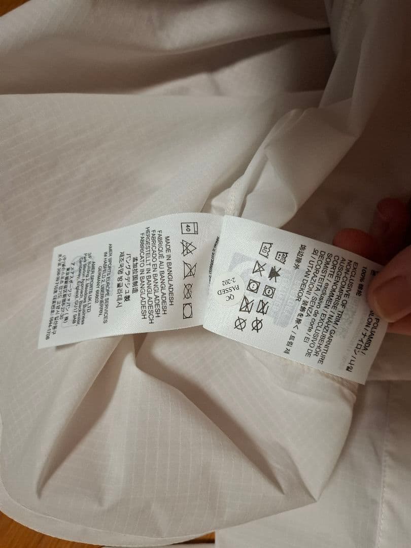 最新モデル　ARC'TERYX　アークテリクス　スコーミッシュフーディ　XS　白