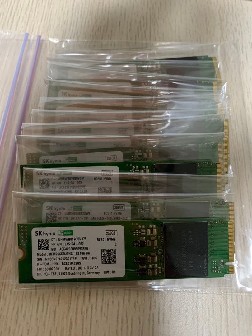 も*ふ様 SKhynix hfm256gdjtng 8310a BA (10枚)