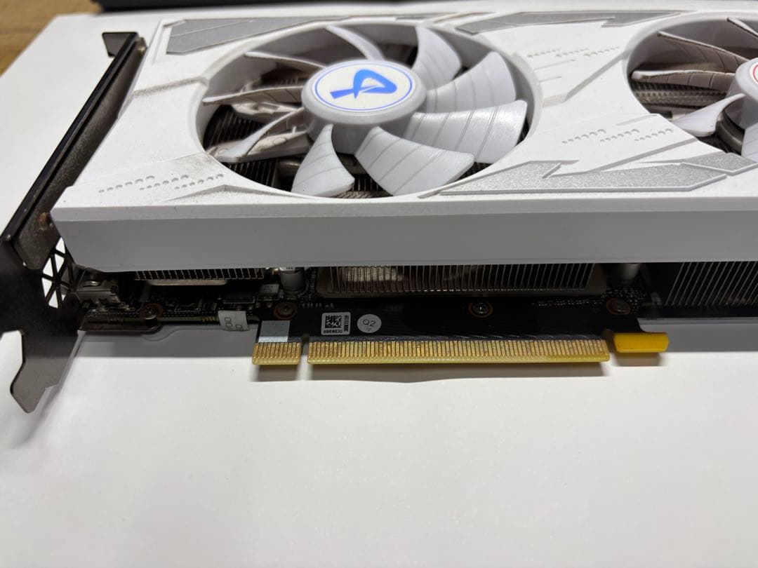 GeForce RTX 3060 Ti ホワイト