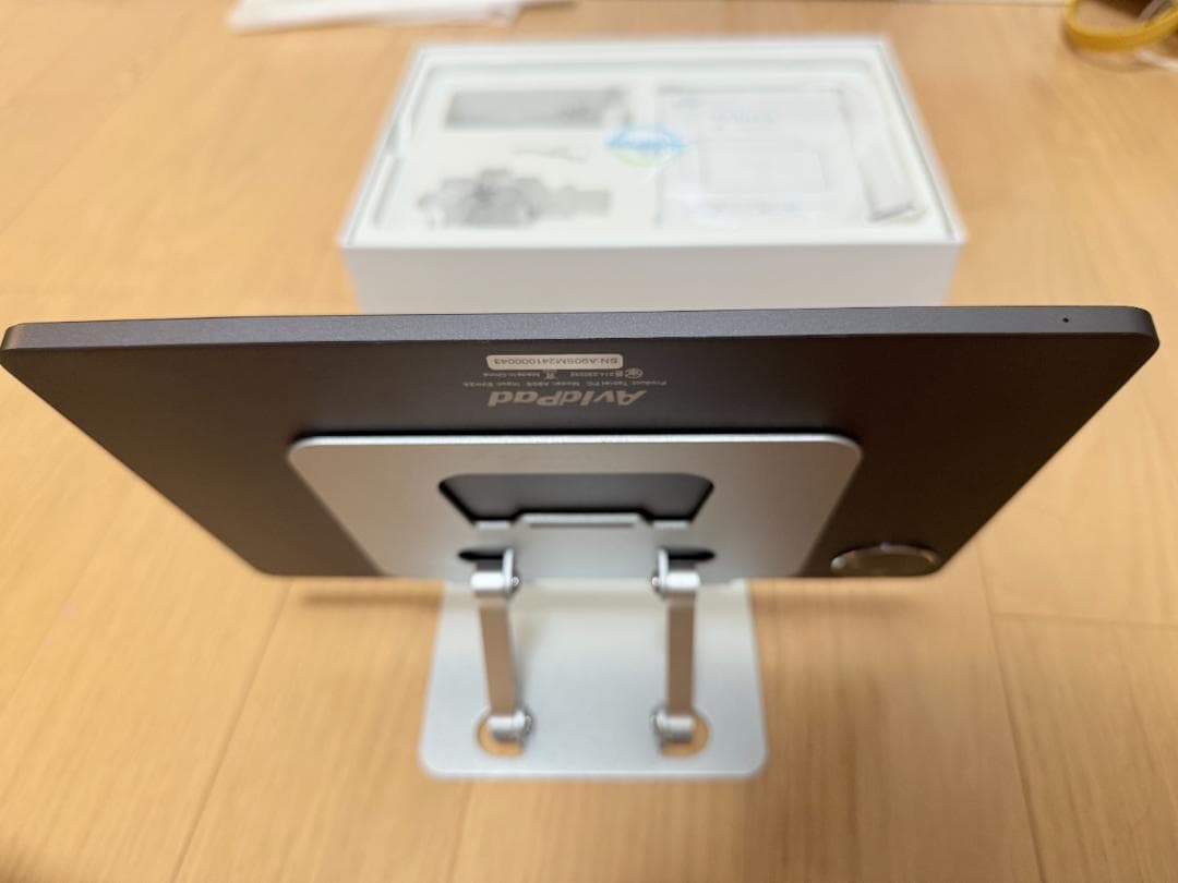 美品　AvidPad A90S Androidタブレット スタンド、ケース付