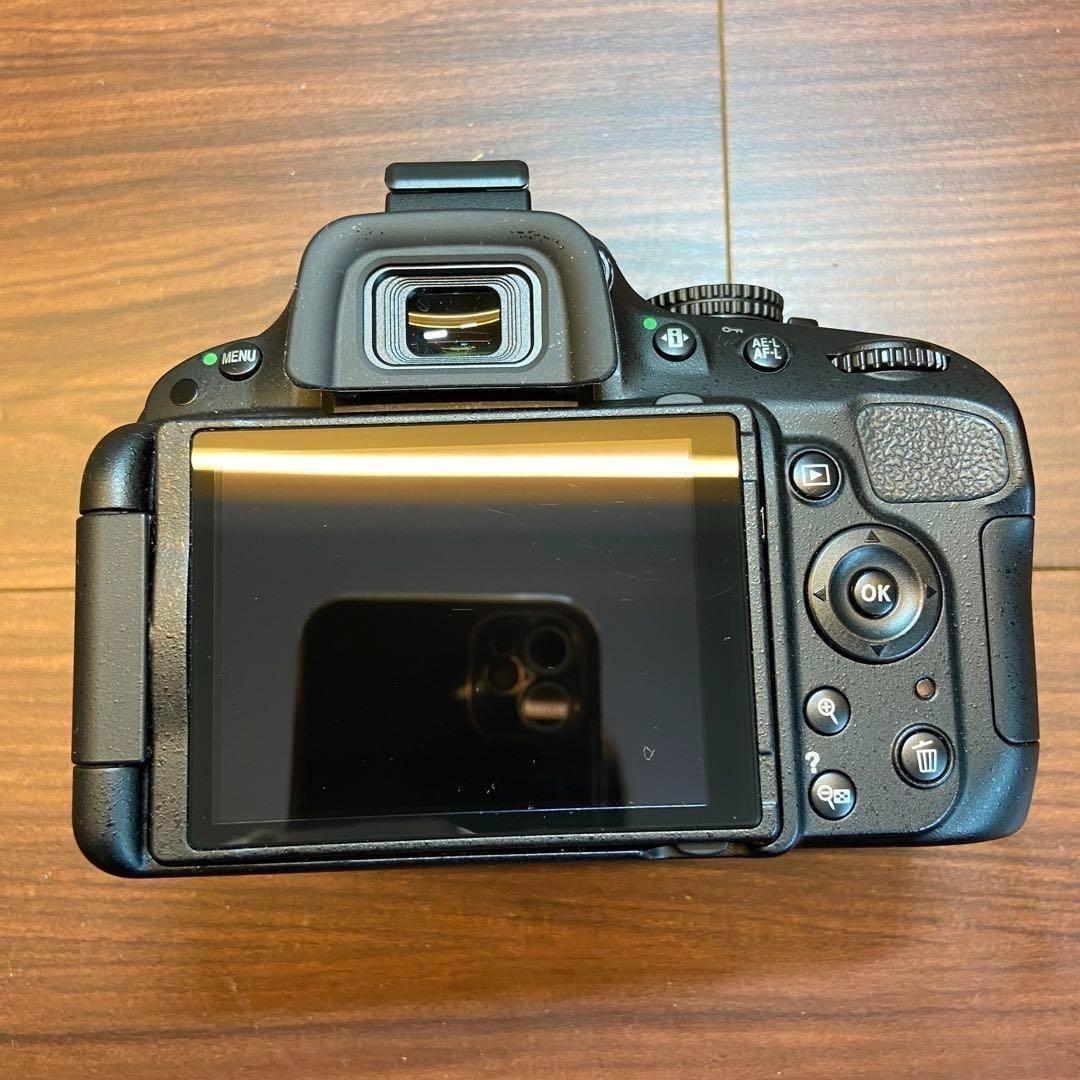 Nikon D5100 ダブルズームキット 一眼レフ ほぼ新品 3385