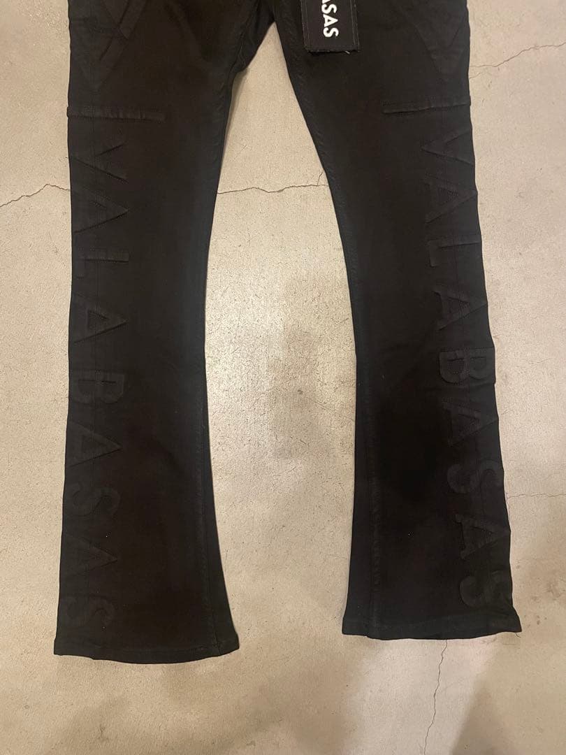 バラバサス新品valabasasブラックサイドロゴスキニーフレアデニム 28