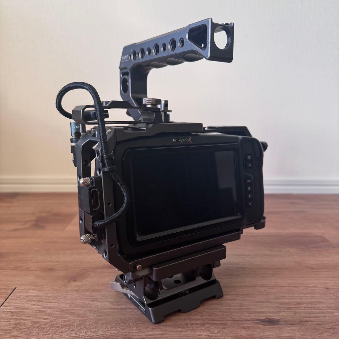 Blackmagic Design BMPCC6K Tiltaケージ