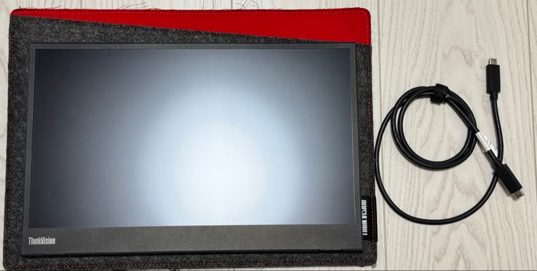Lenovo Thinkvision M14 モバイルモニター
