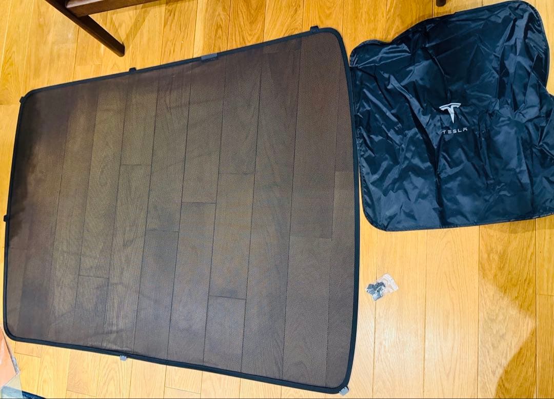 2枚セット　Model Y テスラ　ガラスルーフ　リアリフトゲート　サンシェード