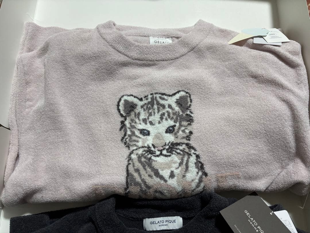 【新品】ジェラートピケ　ホワイトタイガーパジャマ 2点セット(上下)