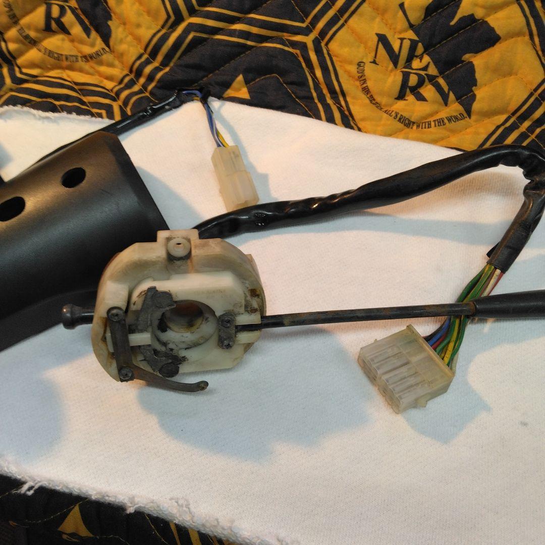 sj10 ジムニー　ステアリングに付属スイッチ