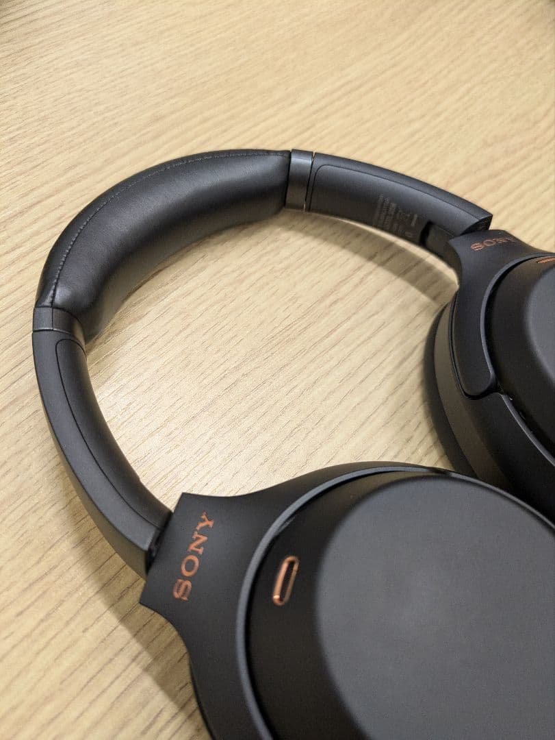 Sonyソニー WH-1000XM3 ノイズキャンセリング　ワイヤレスヘッドホン