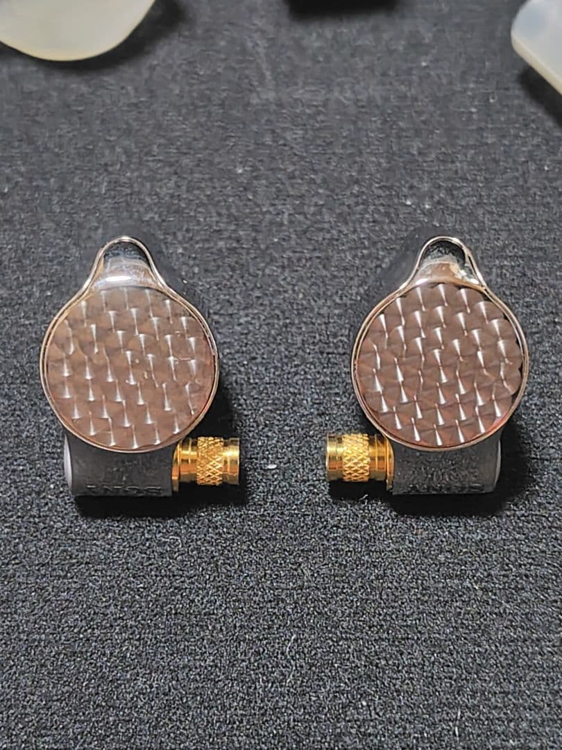 ★ソニー3年ワイド保証書付,美品★ SONY IER-Z1R