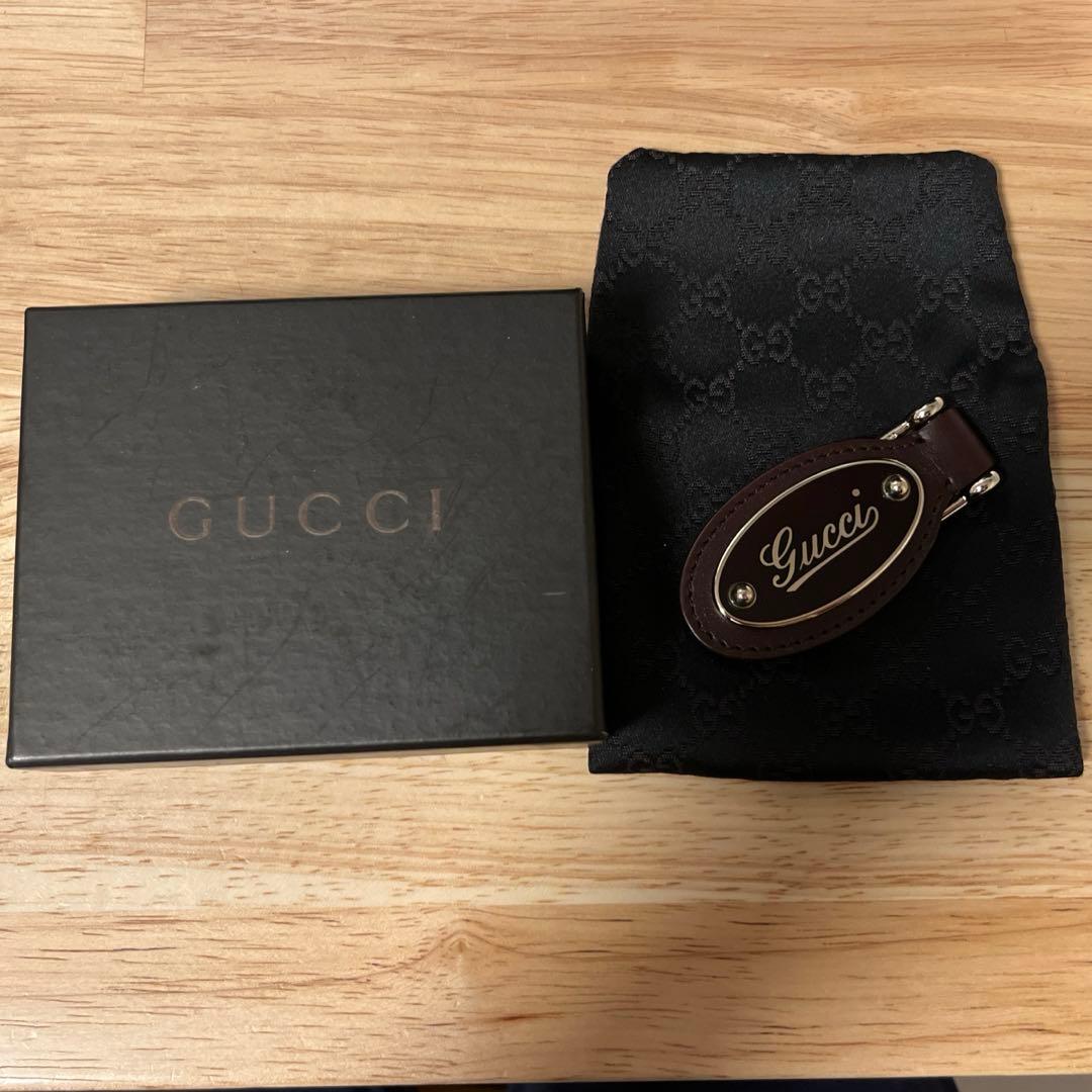 GUCCI レザーキーリング