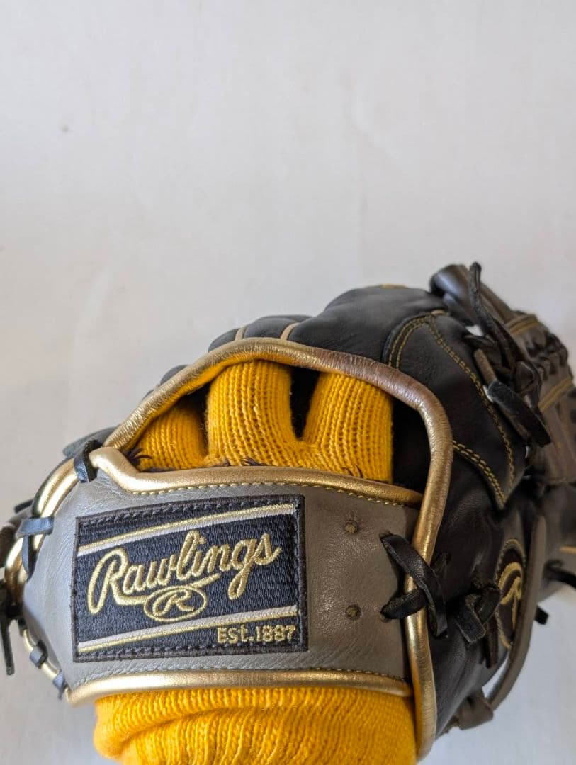 美品 Rawlings 軟式グローブ 黒/グレー/ゴールド