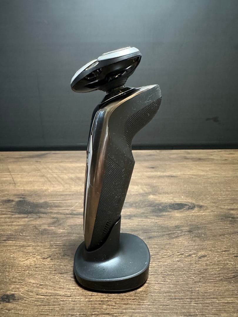 美品　PHILIPS Series 9000 電気シェーバー S9551/26