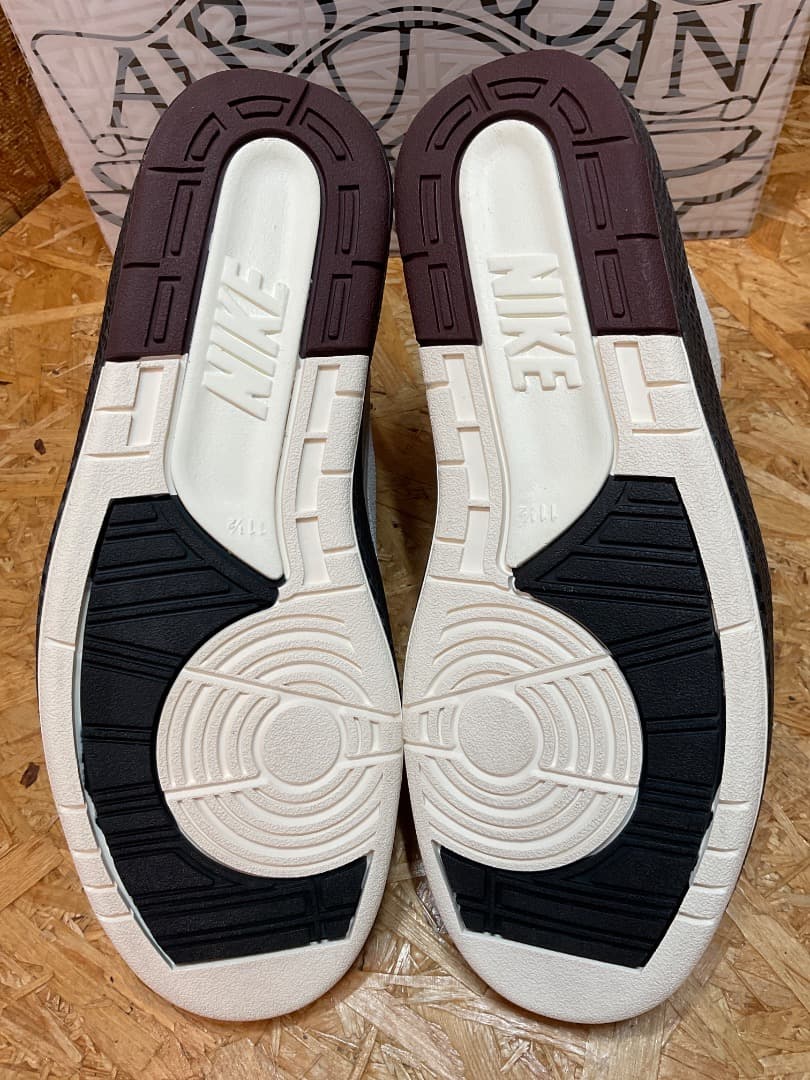 美品 ナイキ × アママニエール DO7216-100 エアジョーダン2 レトロ