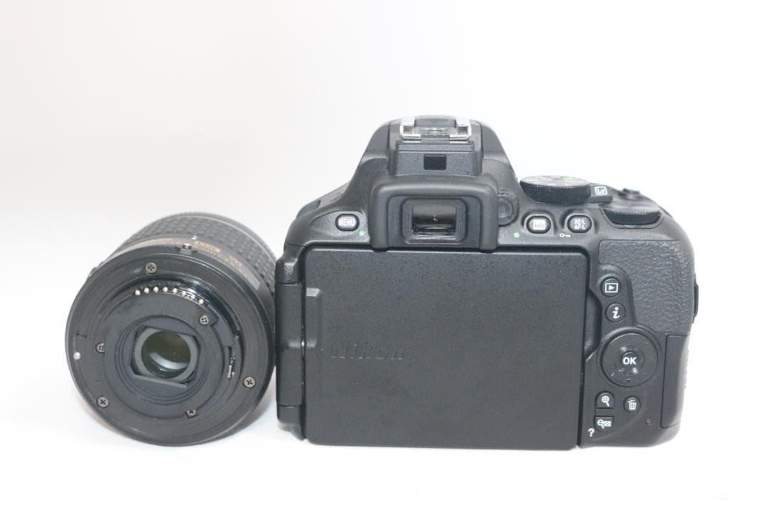 美品⭐シリーズ最新！Nikon D5600⭐プロ級⭐一眼レフ 初心者完全セット