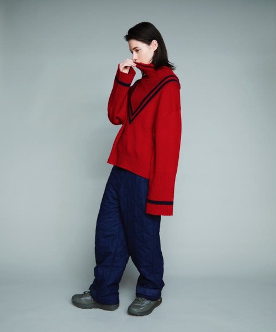 お値下げ　F/CE 赤Vネック ハイネック　ニット　長袖　Giselle掲載