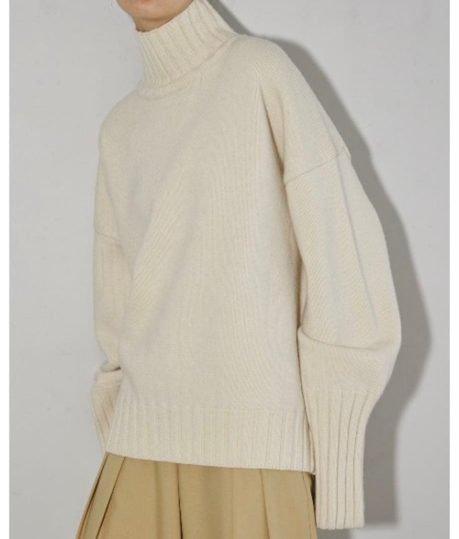 【値下げ】TODAYFUL スーパーファインウールタートルニット