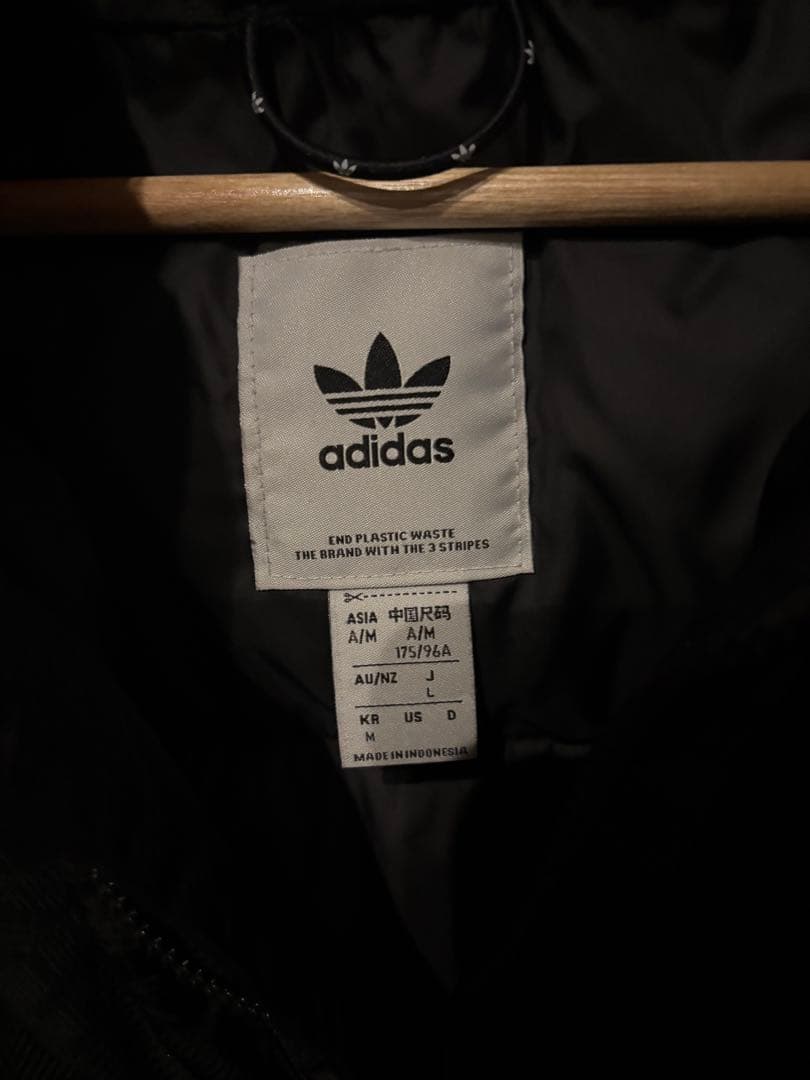 美品　未使用　adidas アディダス オリジナルス　ダウンジャケット ブラック