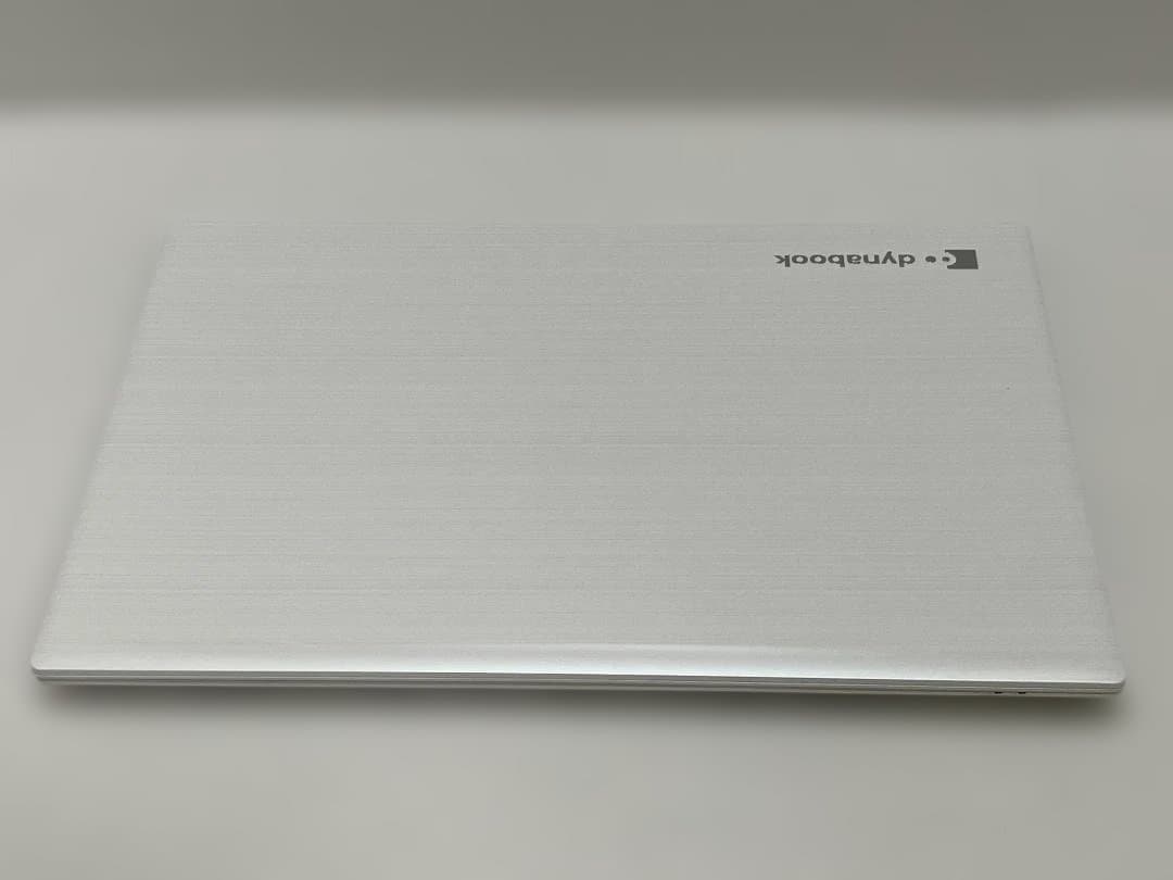 dynabookノートパソコン Core i7/12GB/新品SSD/Win11