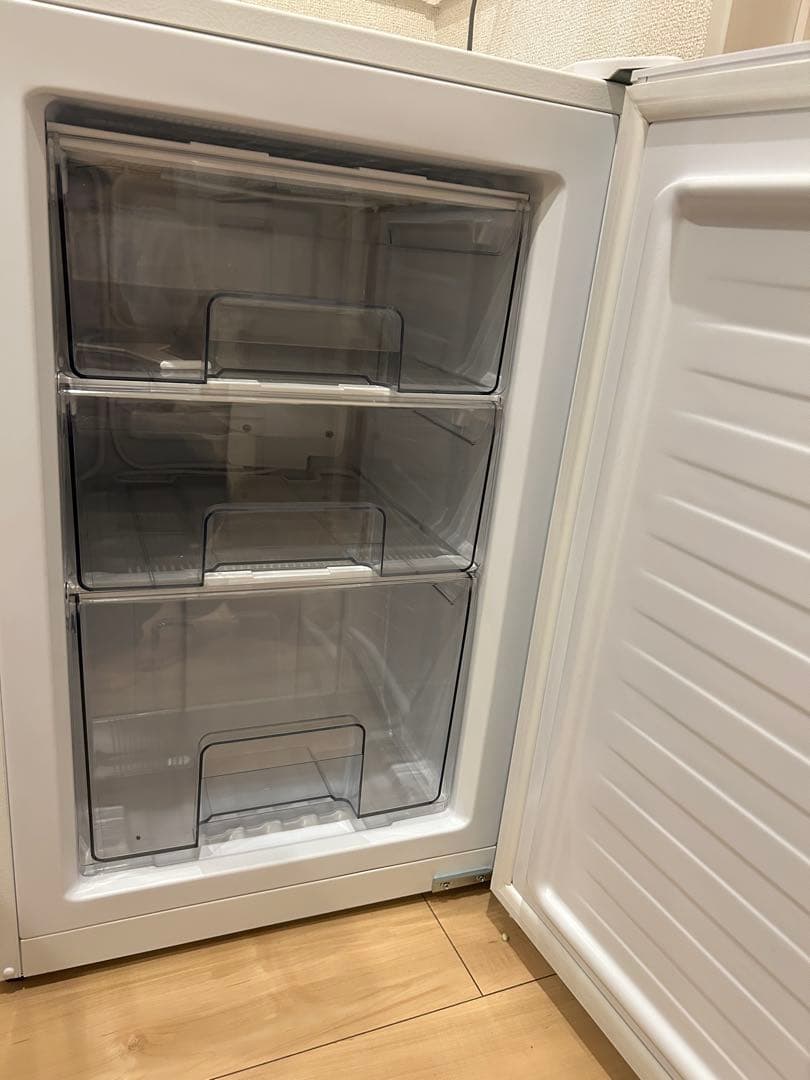 657 ALLEGIA アレジア 61L 家庭用冷凍庫 右開き 2023年製