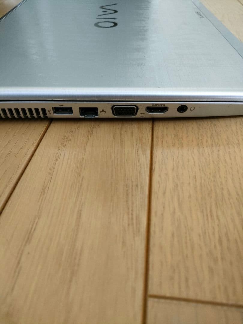 SONY ノートパソコン VAIO　SVT151A11N