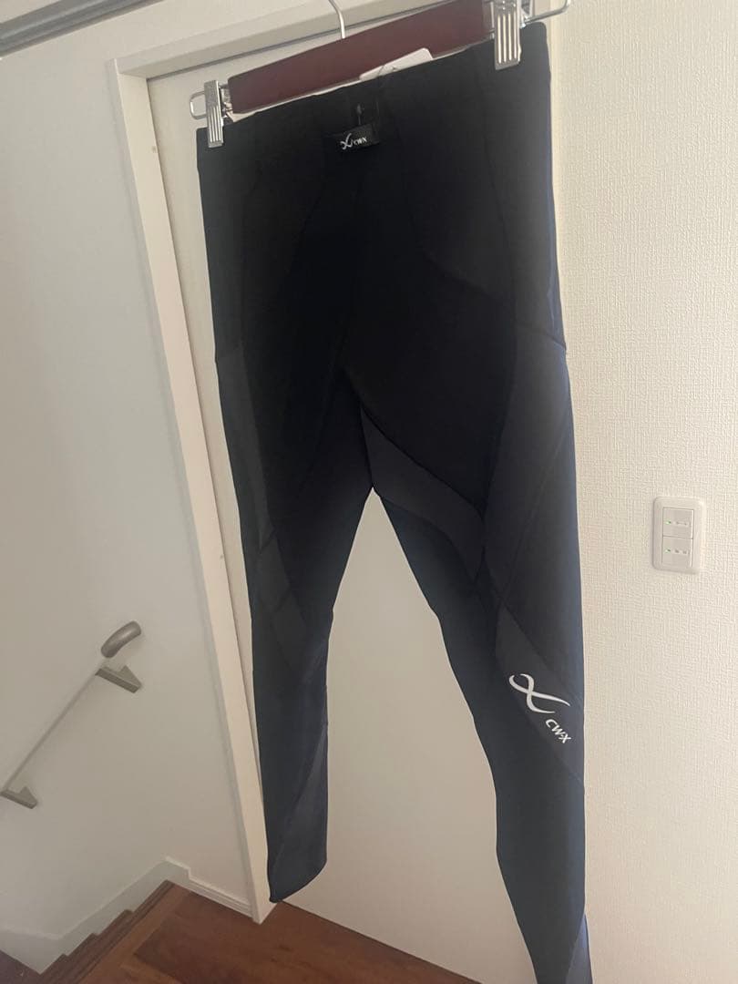 人気ブランド！早い者勝ち！タグ付き新品cw-xトレーニングパンツ レディースL