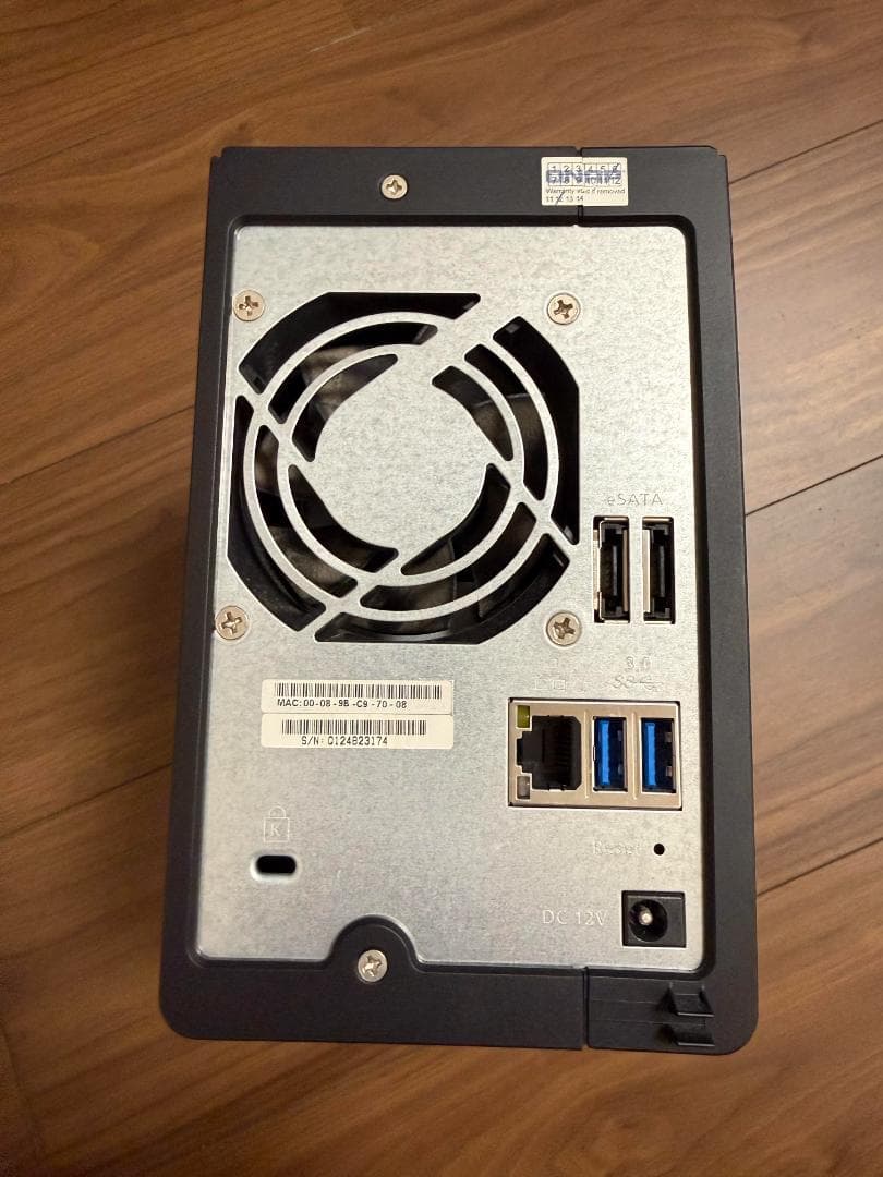 QNAP TS-219P II NAS（ネットワークHDD）01